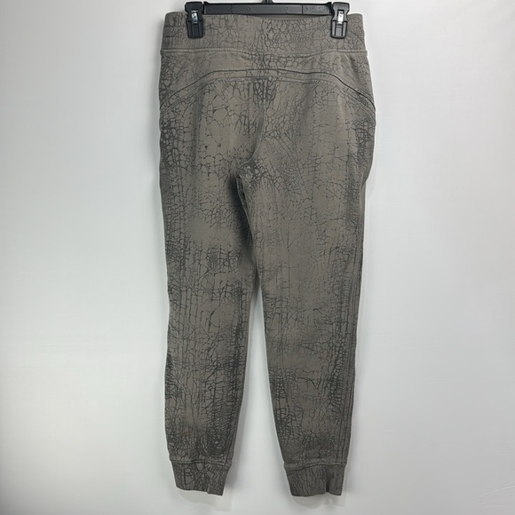 Lululemon Warm Down Jogger
7/8 Length
DESIGNED FOR CASUAL - Picture 7 of 11